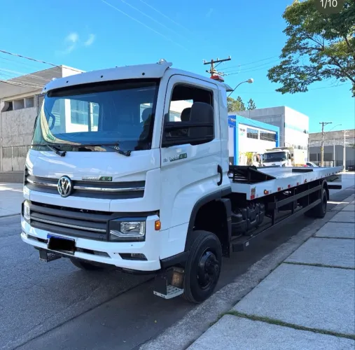 VW 11.180 guincho plataforma 2022