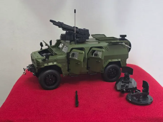 Miniatura 1:24 tipo hummer militar abre tudo guincho funcional roda caminhão