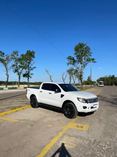 Ford Ranger XLS 3.2 20V 4X4 CD Diesel Aut. 2016