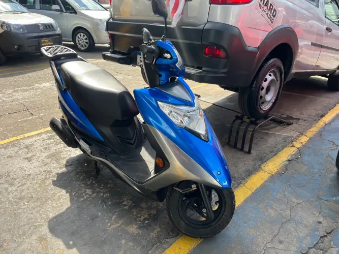 LINDY 125 2 DONO R$ 6.900,00