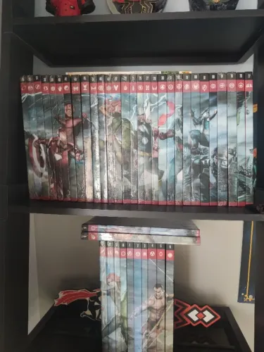 Salvat Capa Vermelha Coleção de HQs Marvel