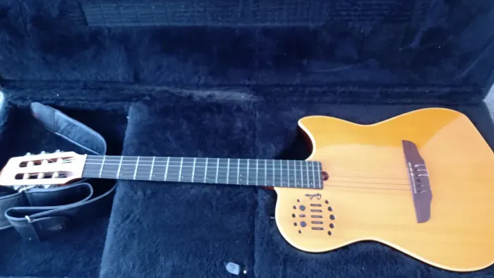 violão GODIN Midi