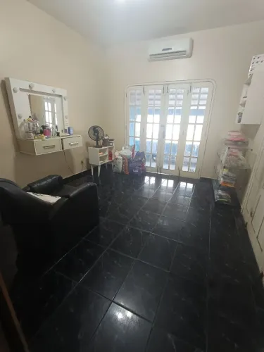 //Casa comercial ou Residencial no Lírio do Vale