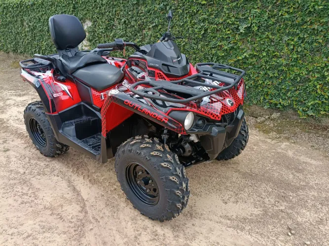 Quadriciclo Can AM 570