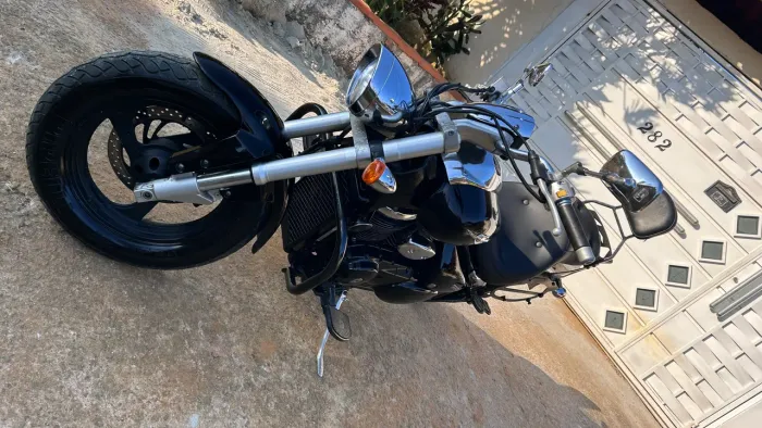 Moto Boulevard  M800