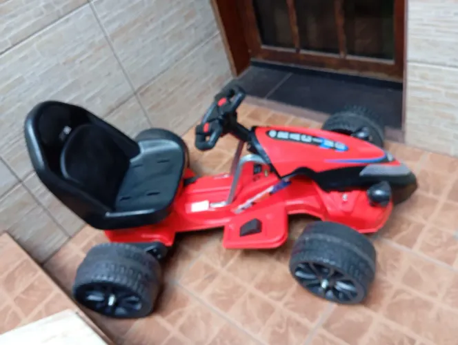 Vendo carro elétrico infantil