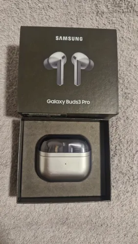 Samsung Galaxy Buds3 Pro Prata - Seminovo (15 dias de uso) Completo na Caixa