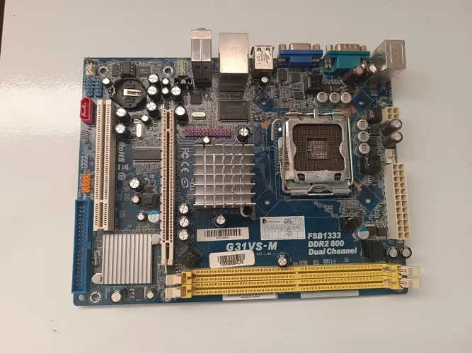 Placa mãe philtronocs g31vs-m DDR2 775 no estado sem teste não sei se funciona 
