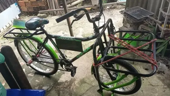 Vendo uma cargueira 700 reais