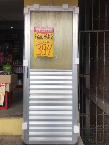Porta alumínio tradicional 2,10x80 canelado 