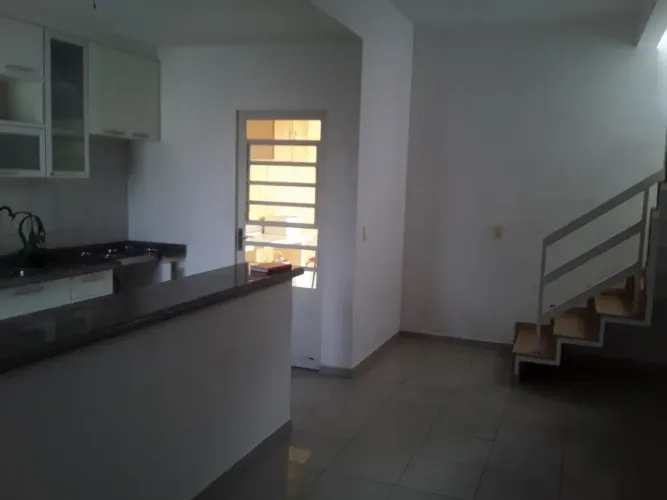 Casa de condomínio para venda com 80 metros quadrados com 2 quartos