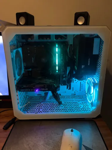 PC Gamer Ryzen 5 5600G + RTX 3050 ASUS | 16GB | NVMe ADATA | QUBE 500