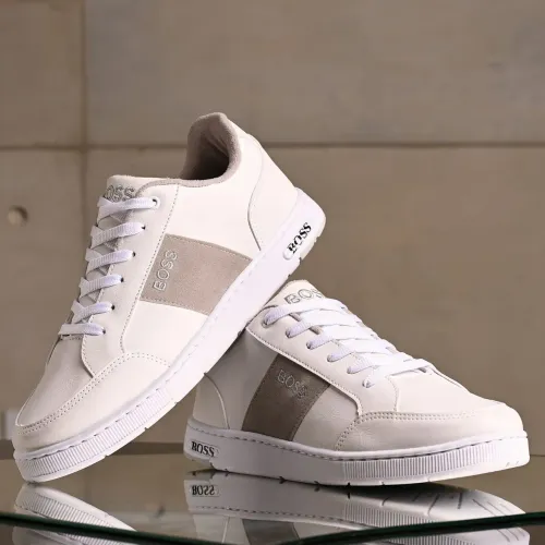 Boss branco <br>Disponível tamanhos 39 e 41<br><br>Valor 67$