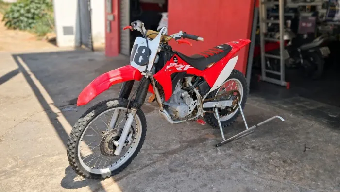 Moto de trilha Crf230 2013
