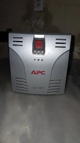 Estabilizador APC Sol 1500VA