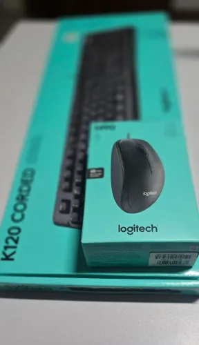 Teclado e Mouse Logitech COM FIO (Novo)
