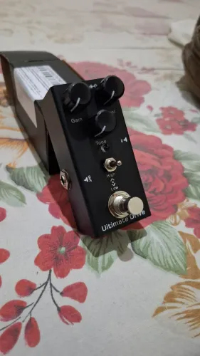 Perdal de guitarra DRIVE.