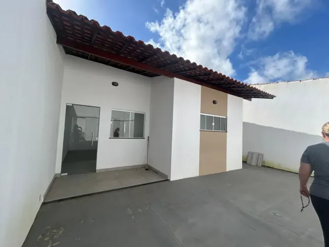 VENDO CASA JARDIM TURU
