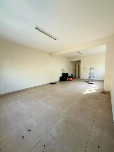 Imóvel para aluguel possui 60 metros quadrados em Gonzaga - Santos - SP