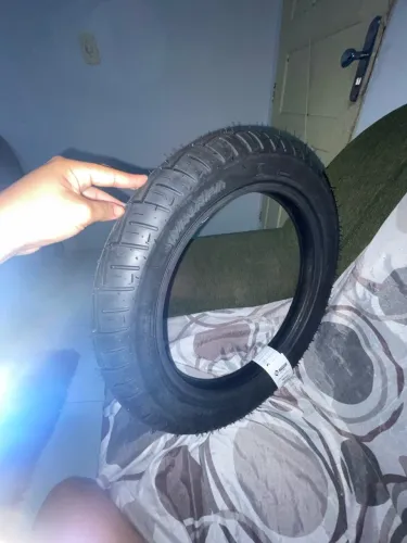 Pneu  traseiro de pop ou Biz novo