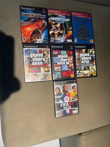 Lote jogos ps2 (aceito ofertas ou vendo separado)