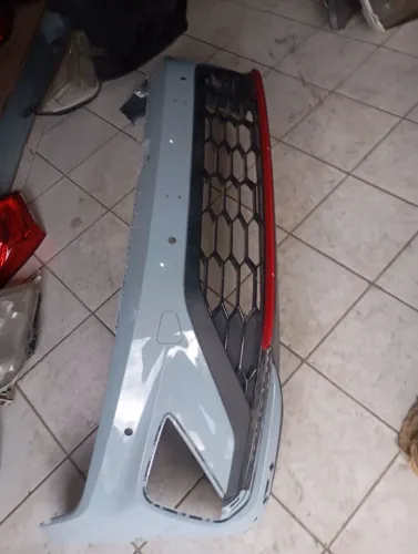 Parachoque dianteiro Jetta novos 