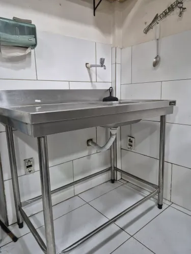 Pia industrial em aço inox