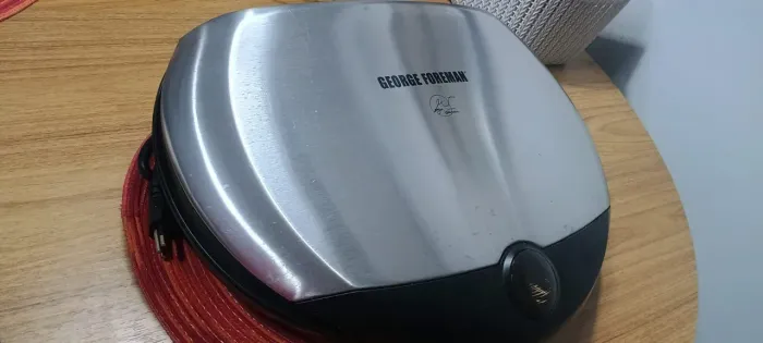 George formando - 127 volts - excelente estado