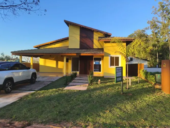Térrea para venda com 182 metros quadrados com 3 quartos