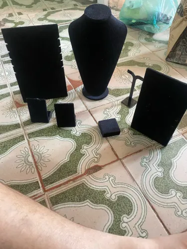 Mini estúdio box + suporte de semijoias e joias
