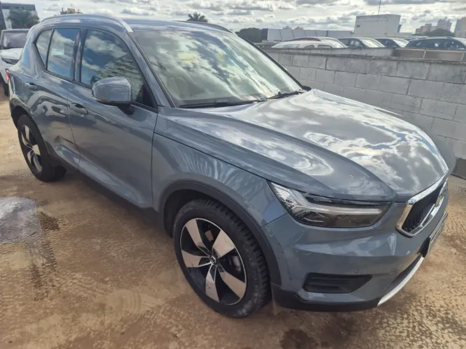 Volvo XC40 XC 40 T-4 Momentum 2.0 190cv FWD 2020
