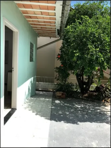 Alugo Kitinete/Quitinete quase ao Lado da UFSC CCA e da UDESC, EPAGRI