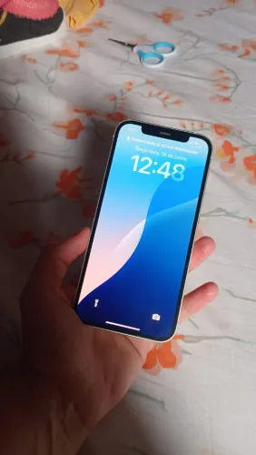 IPHONE 12