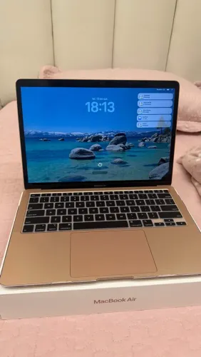 MACBOOK M1 2020