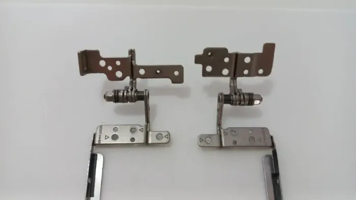 Par De Dobradiças Para O Notebook Samsung 370e Np370e4k - 1583