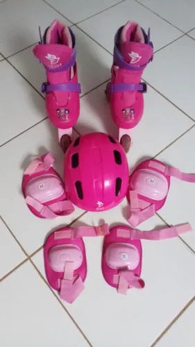 Patins cor de rosa tam. 30 ao 33.infantil
