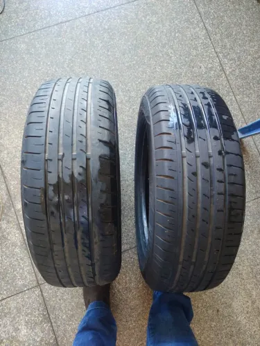 Pneu 195/60R15<br>Nunca remendou