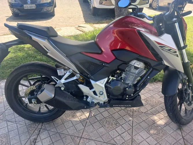 Twister cb 300 cbs