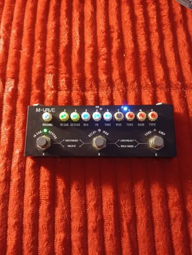 Pedal m-vave semi-novo 