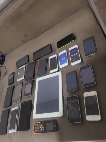 Lote de aparelhos celulares