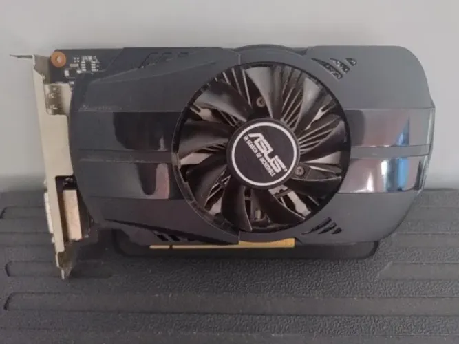 Placa de Vídeo ASUS GTX 1050 Ti 4GB GDDR5