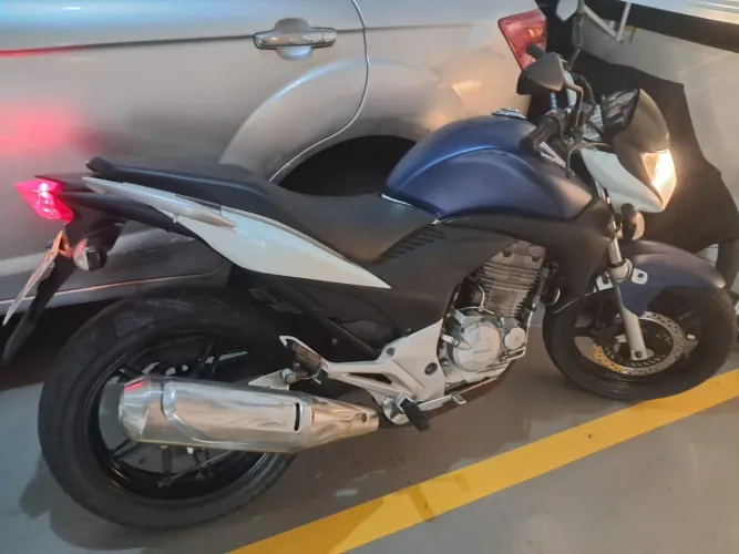 Cb 300 2011