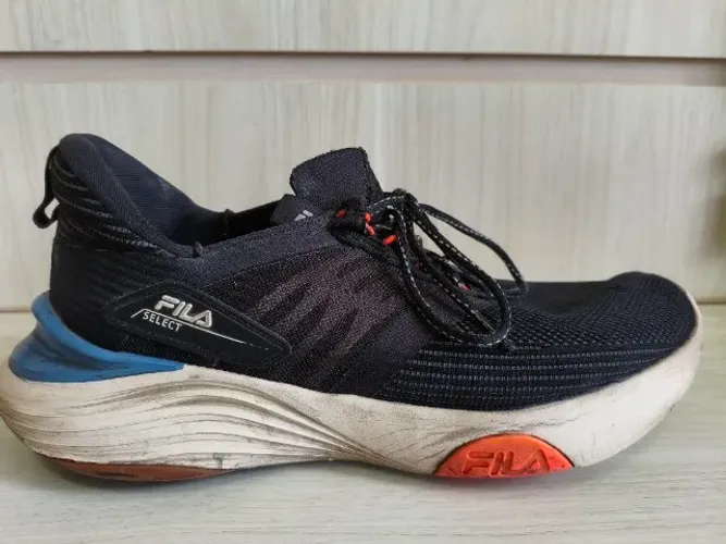 Tênis Fila Select 43 todo original super confortável top de linha .