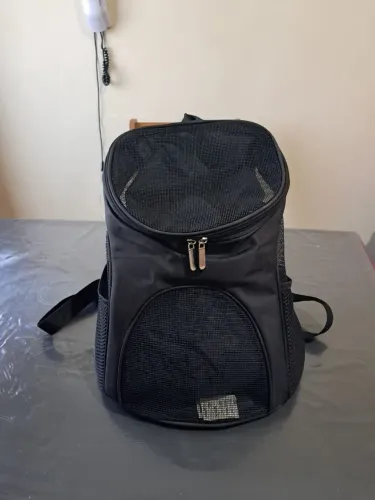 Mochila para carregar gatos e cachorro.