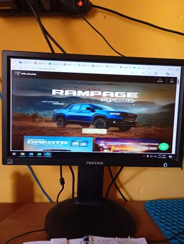 Monitor Positivo 19' widescreen, VGA/ DVI 127/220v.