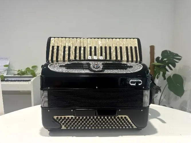 Acordeon Giulietti S32