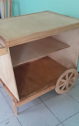 VENDO CARRINHO BAR DESMONTAVEL, ESTILO RUSTICO