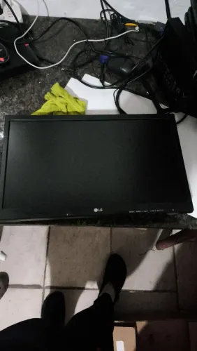 Monitor LG LED dois
