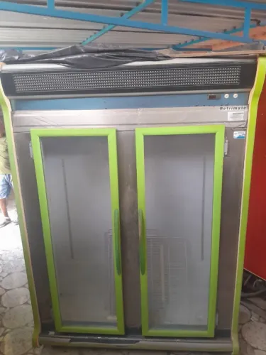 Auto servico 2 portas<br>Super conservado refrerimate