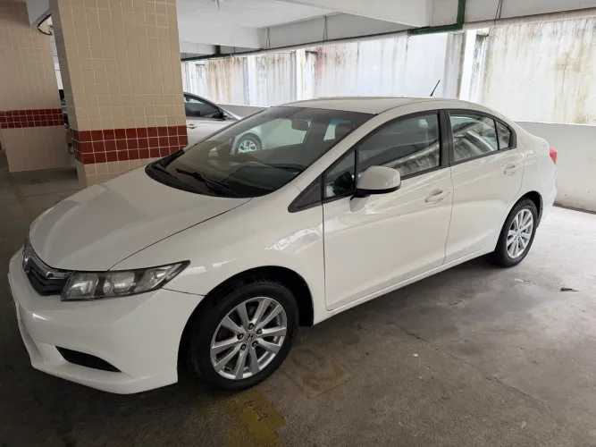 Honda Civic Sedan LXS 1.8/1.8 Flex 16V Aut. 4P 2014